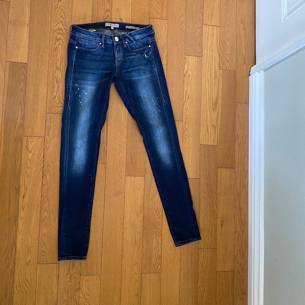 Guess jeans women never worn